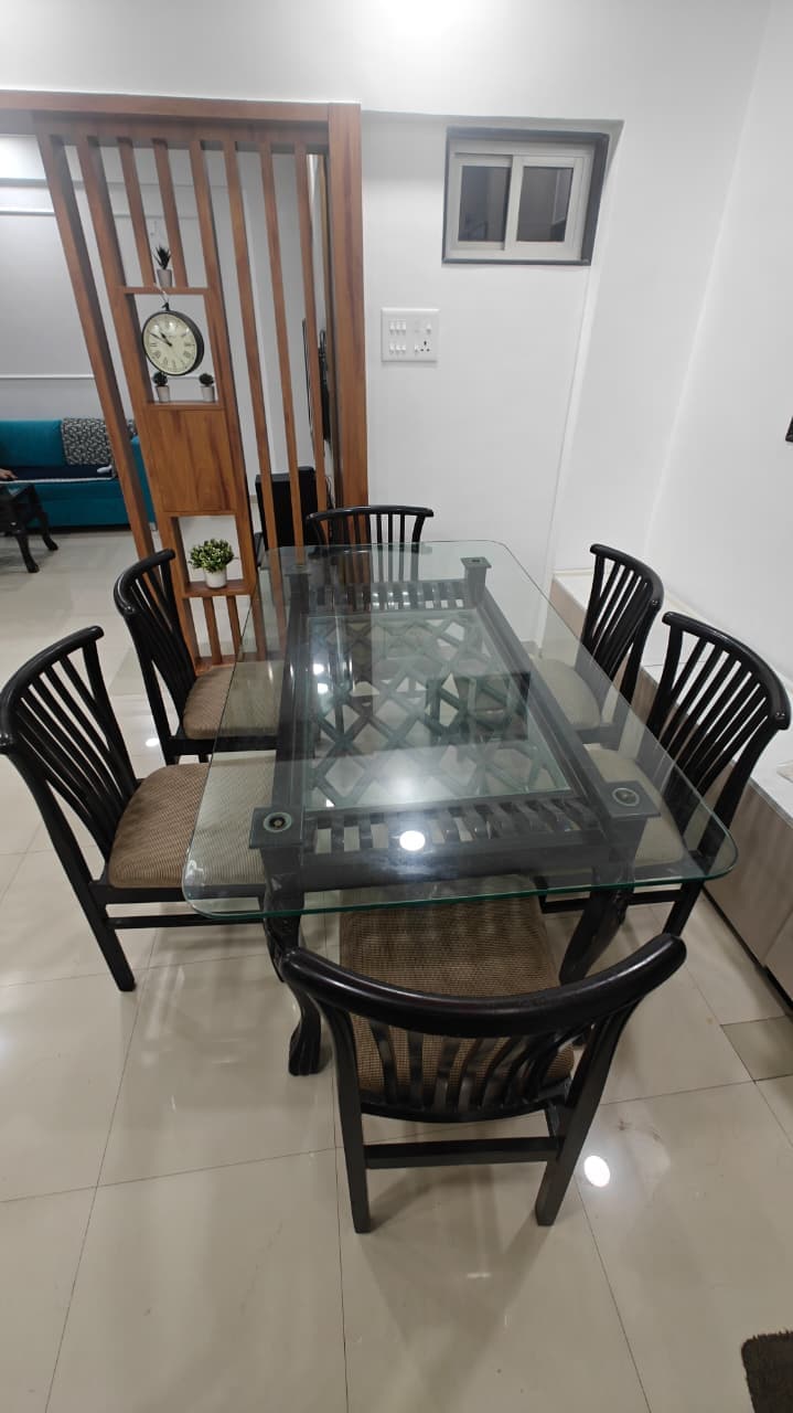 Teakwood 6 seater dining with chairs for sale in PUNE, Maharashtra