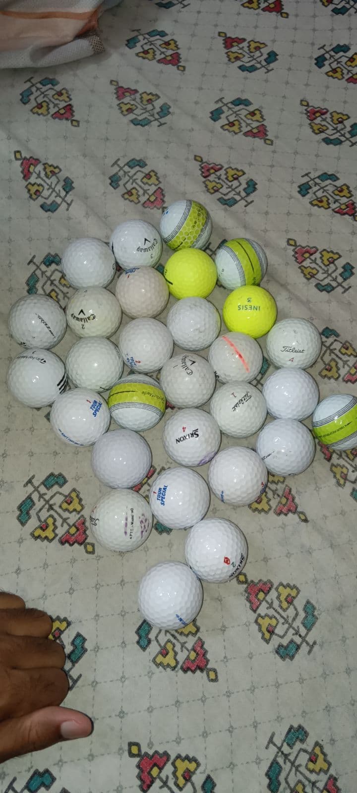 30 Premium Used Golf Balls – Pro V1, Chrome Soft, TP5 – Good Condition for sale in Delhi, Delhi