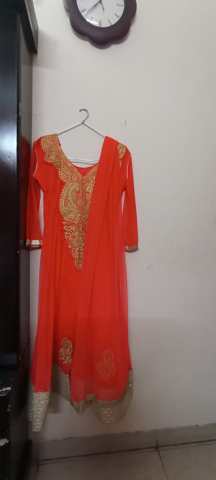 Beautiful Red & Golden Embroidered Anarkali/Kurti – Excellent Condition for sale in Ghaziabad, Uttar Pradesh